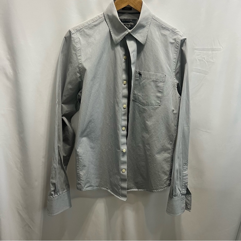 Abercrombie & Fitch Gray Striped Shirt